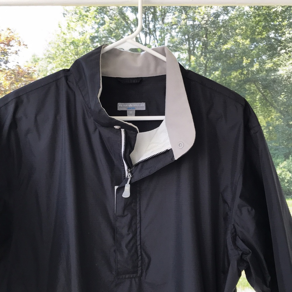 Black Short Sleeve Windbreaker